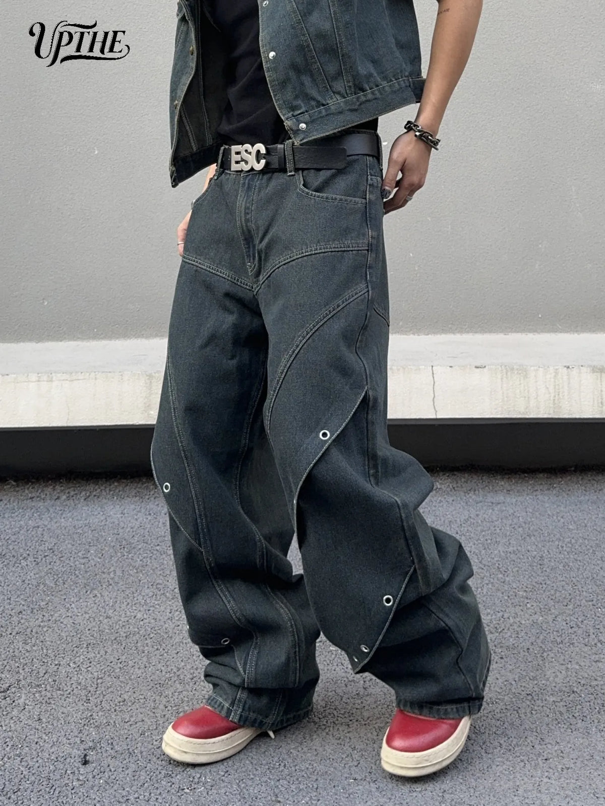 UPTHE Men's Baggy Wide Leg Denim Jeans With Spliced Details