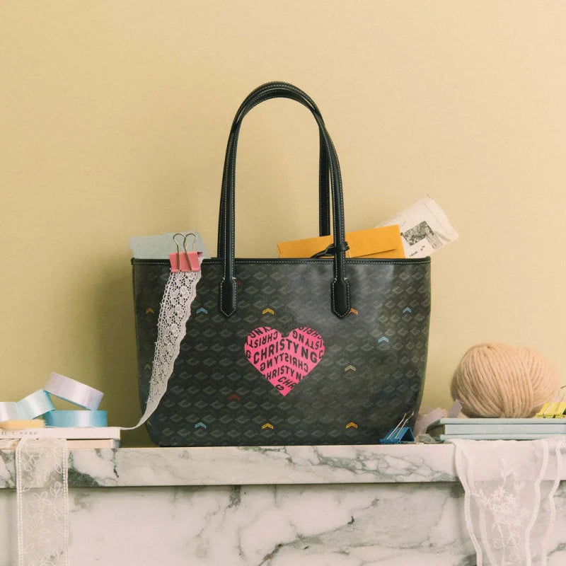 Printed Heart Letter Travel Tote Bag For Portable Storage