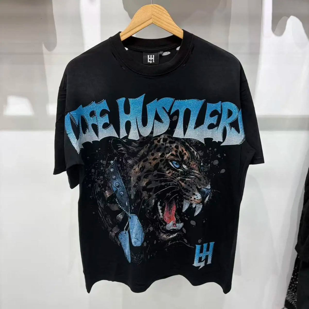 Premium Cotton Retro Loose Tee For Unisex Casual Wear