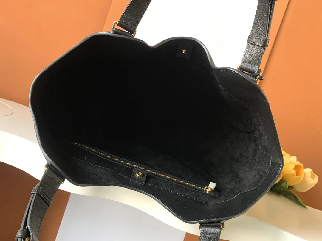 Quiet Luxury Minimalist Leather Hobo Tote Bag Old Money Aesthetic Women