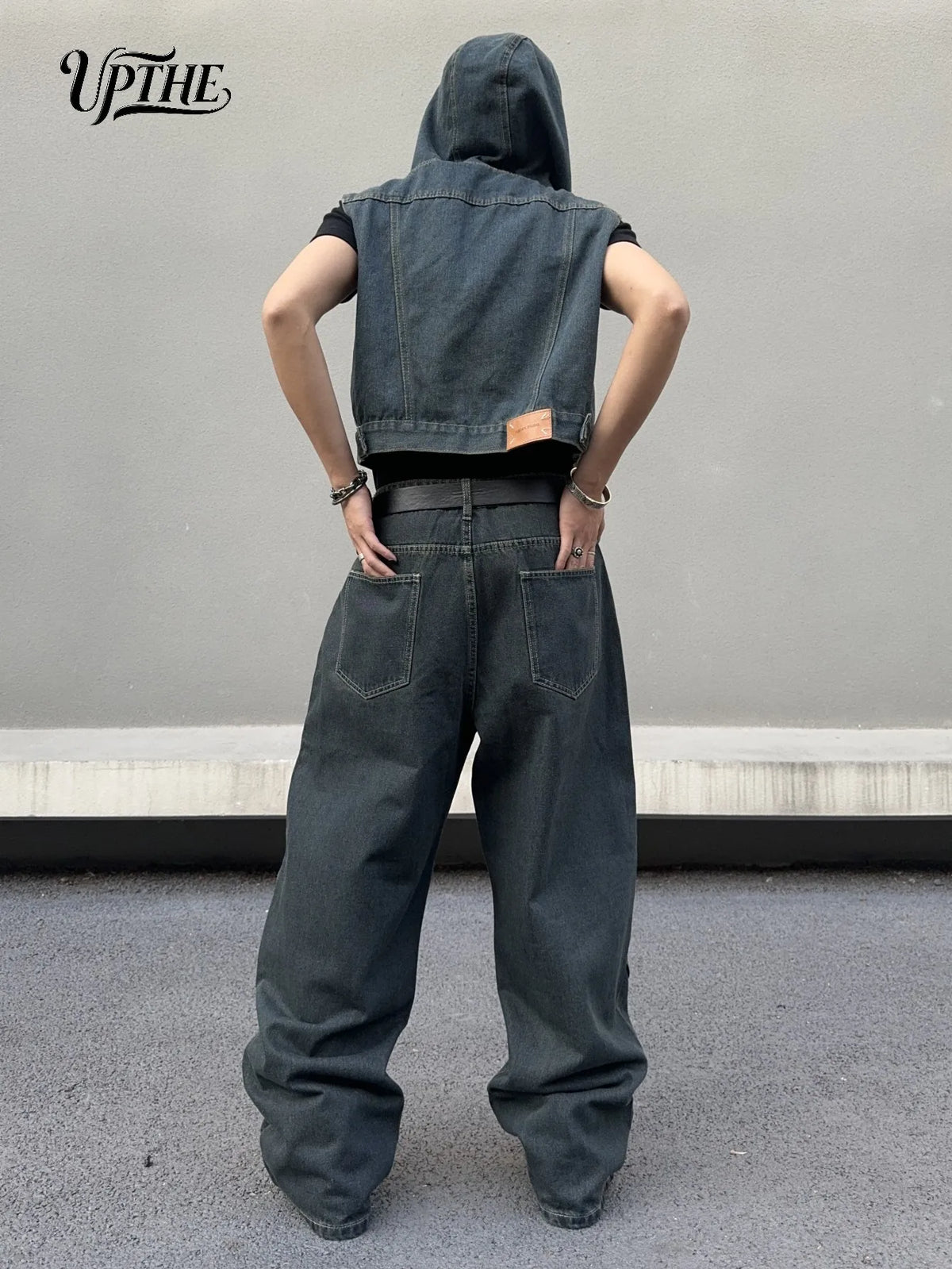 UPTHE Men's Baggy Wide Leg Denim Jeans With Spliced Details